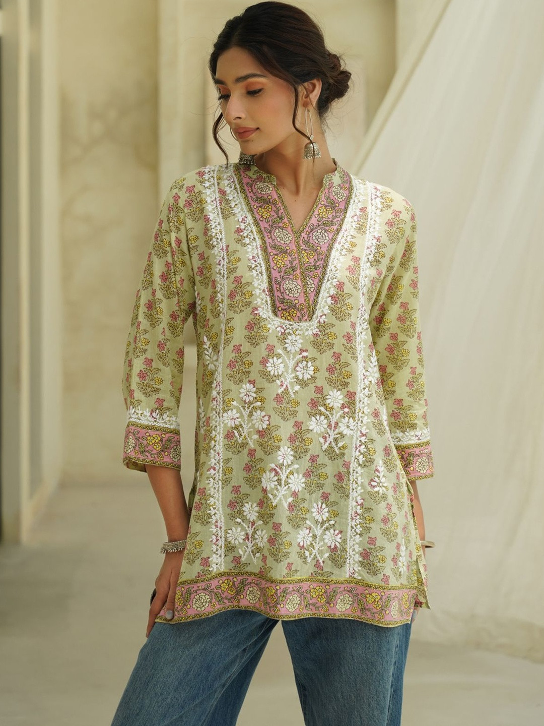House of Chikankari Women Floral Printed Thread Work Indie Prints Kurta