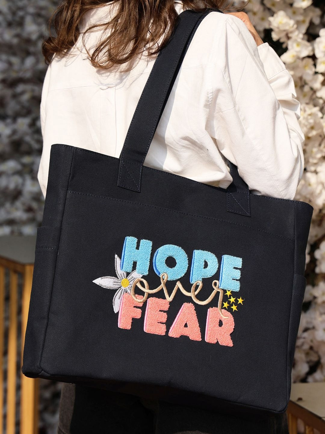 TSANTA Embellished Tote Bag