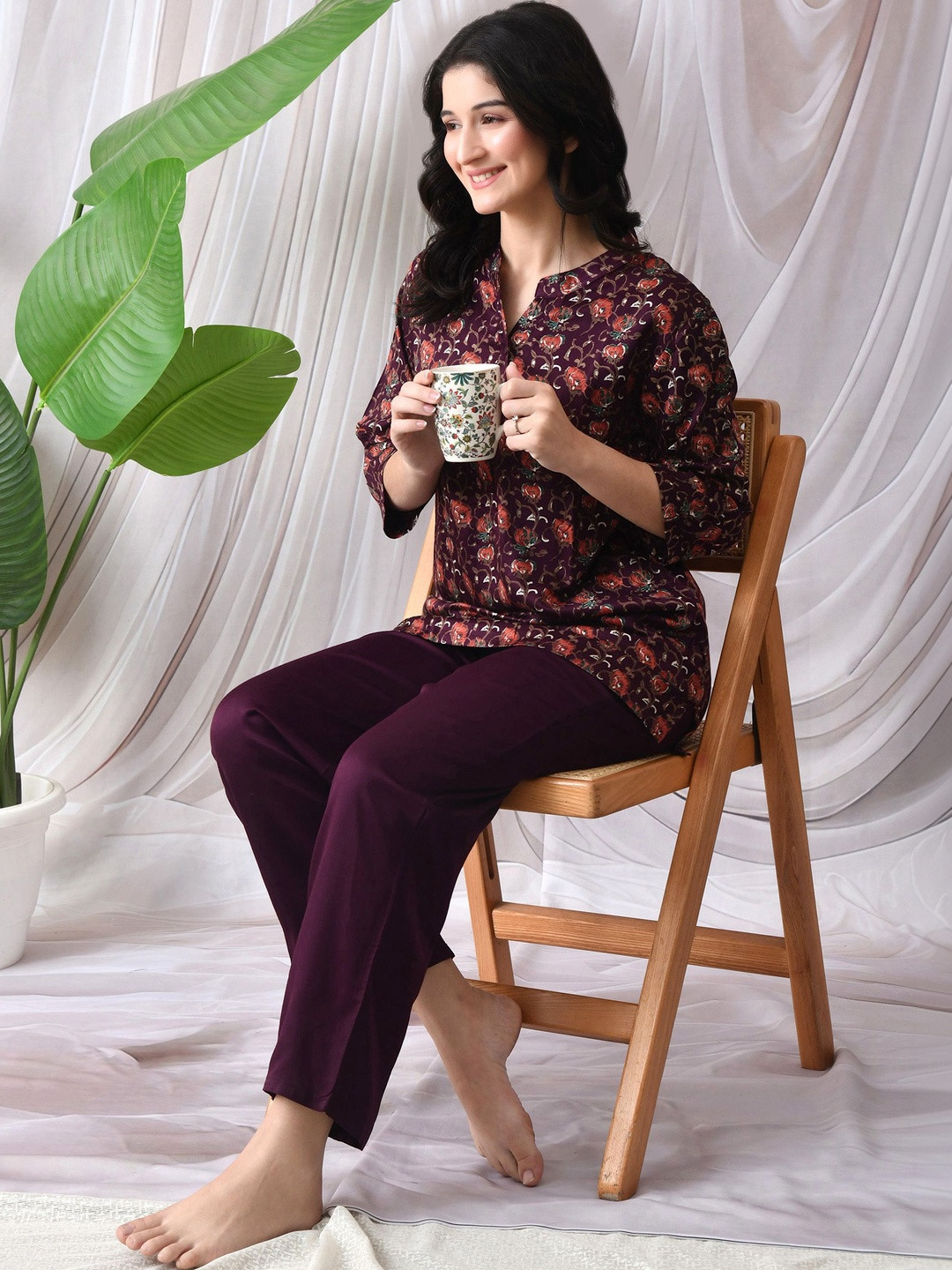 Lenissa Women Maroon Printed Round Neck Night Suits