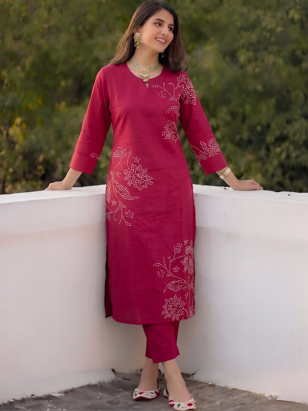 MYRIE Women Ethnic Motifs Printed Regular Kurta with Trousers