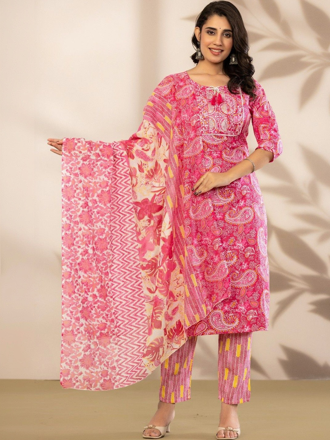 Sangria Women Paisley Printed Regular Patchwork Pure Cotton Kurta with Trousers & With Dupatta
