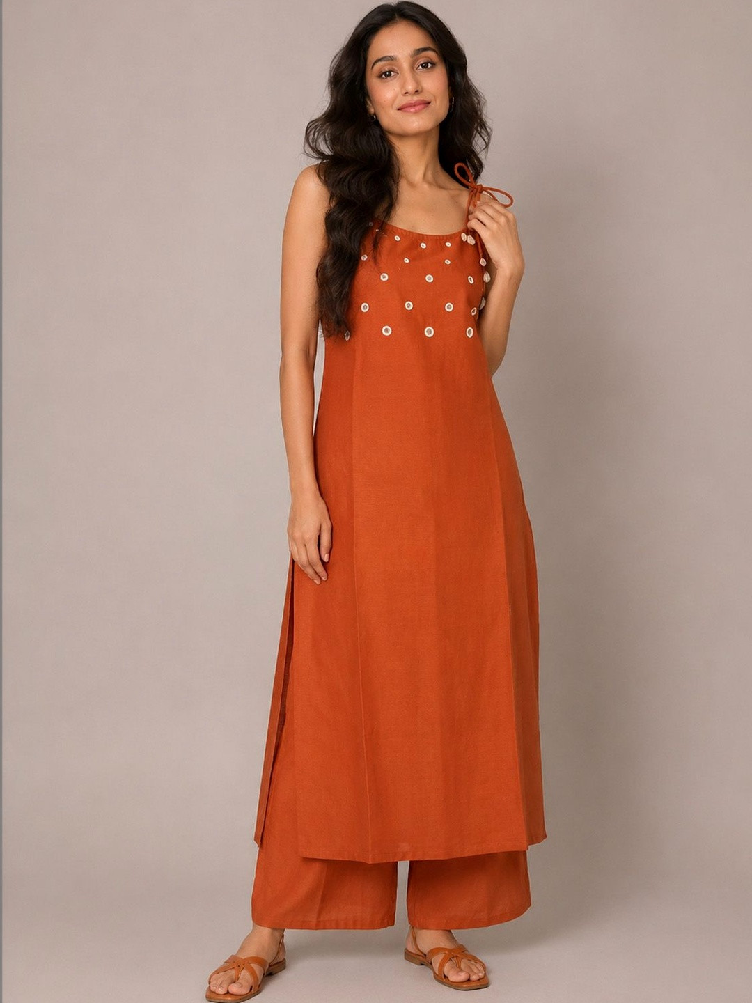 colorkosh Women Ethnic Motifs Embroidered Regular Thread Work Kurta with Palazzos