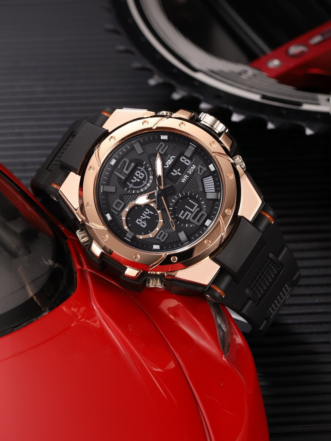 V2A Men Dial & Straps Analogue and Digital Date Aperture Watch V2A-5110-BK-RG