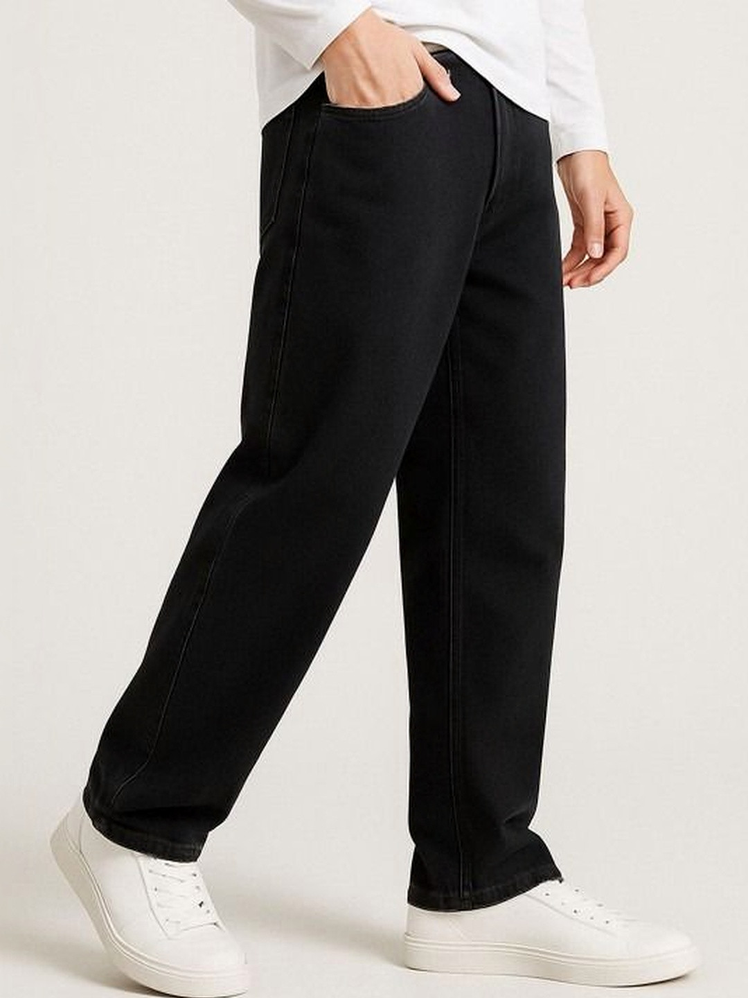 DENIM LIFE Men Classic Straight Fit Mid-Rise Stretchable Jeans