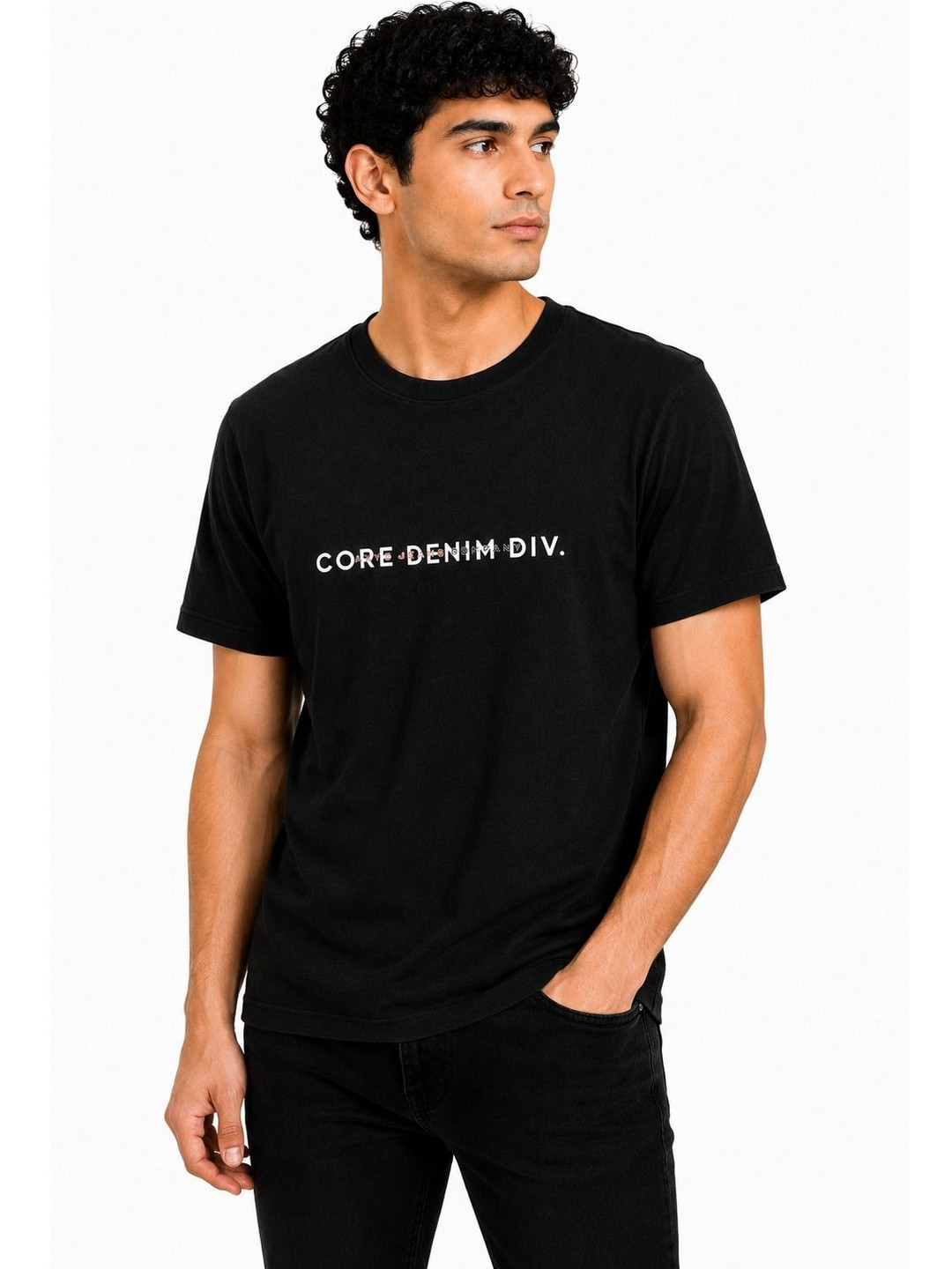 AXYS Men Typography Printed T-shirt