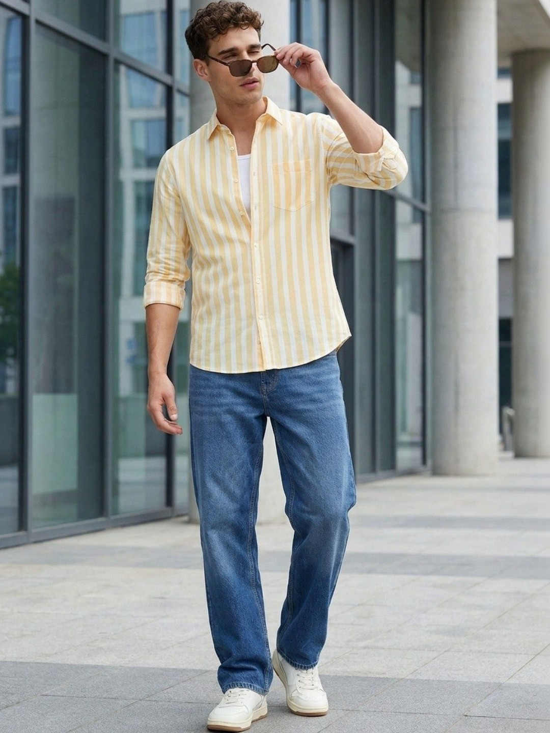 glitchez Men Slim Fit Striped Casual Shirt