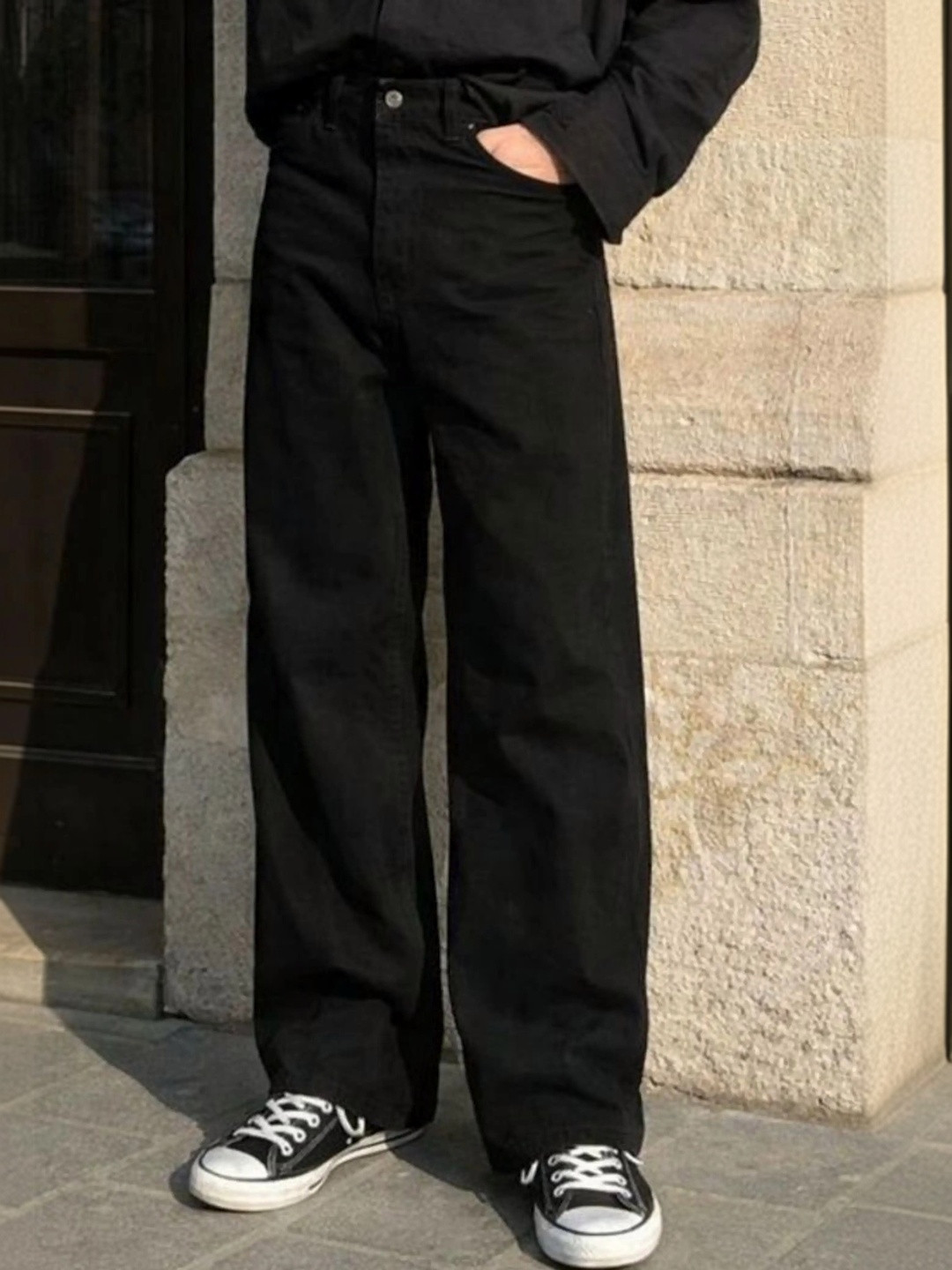 DENIM LIFE Men Classic Straight Fit Mid-Rise Stretchable Jeans