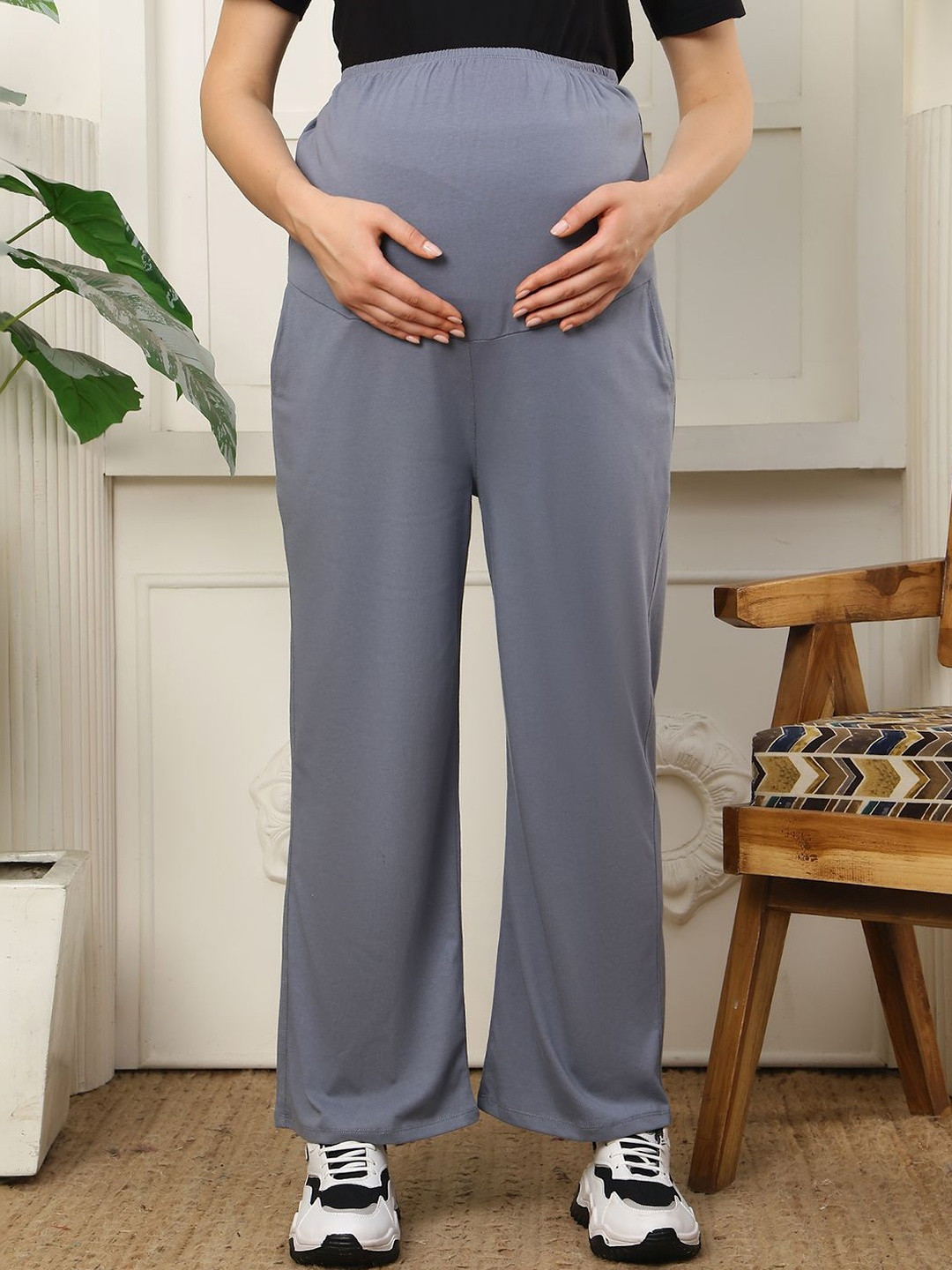 WELL KEPT Women Regular Fit Track Pants