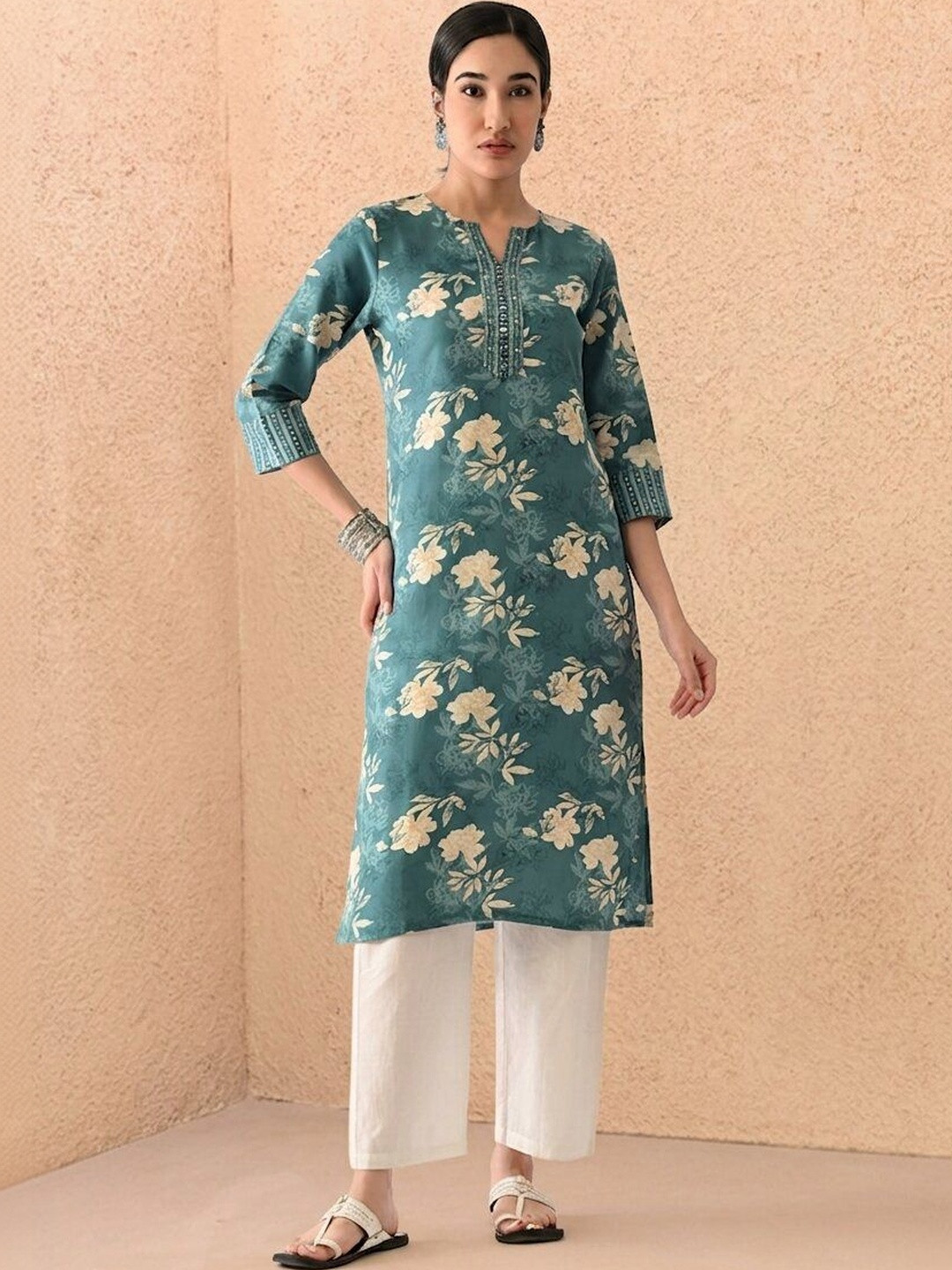Sabhyata Women Floral Printed Mirror Work Floral Kurta