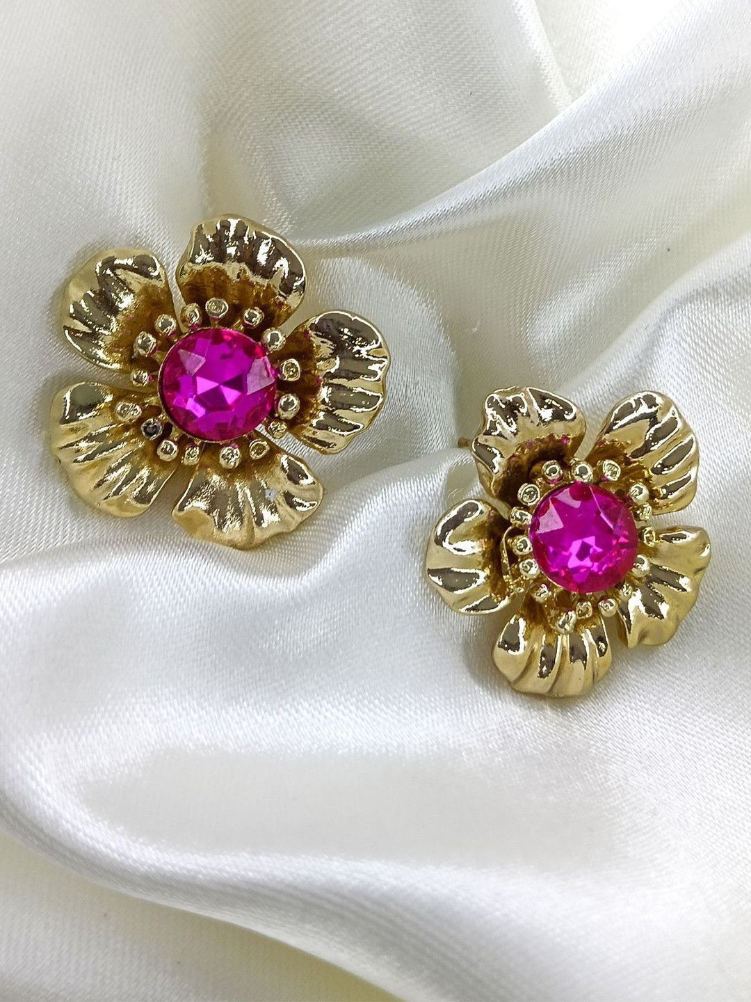 VELVET IMPERIAL Gold-Plated Artificial Stones Studded Floral Shaped Studs