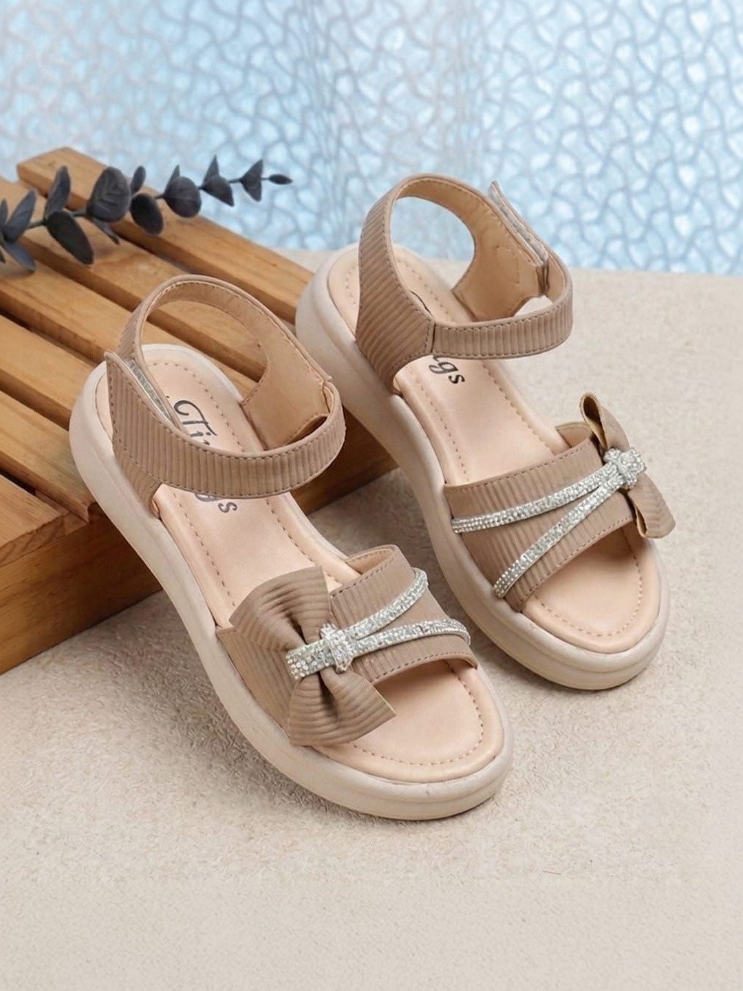 Tiny Bugs Girls Textured Open Toe Flats with Bows