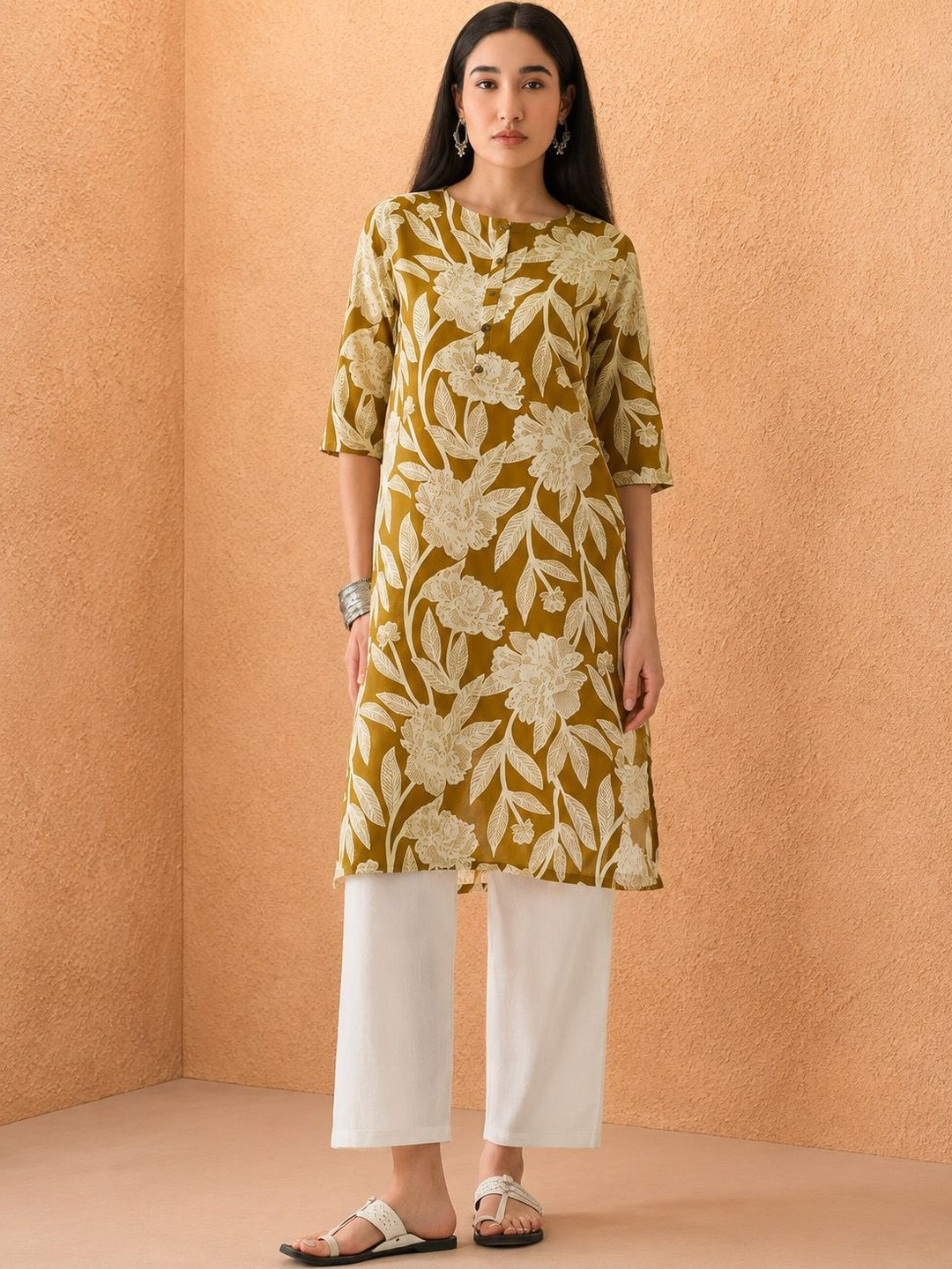Sabhyata Women Floral Printed Indie Florals Kurta