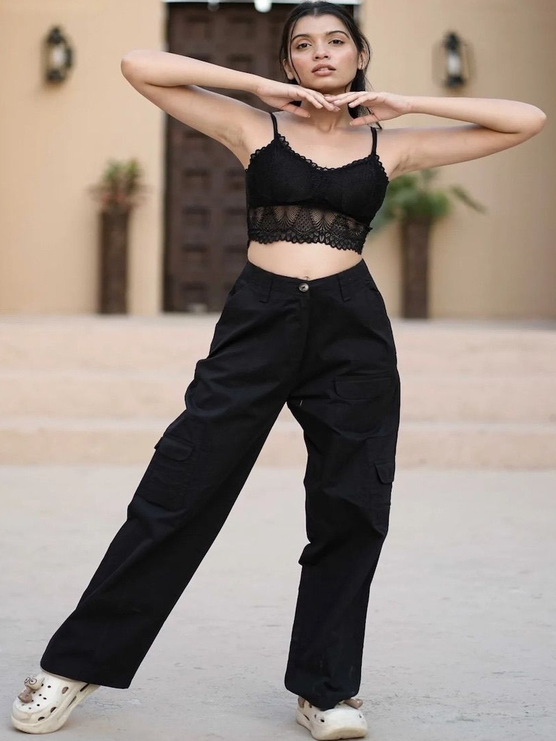 BENPANI Women Relaxed Straight Leg Straight Fit High-Rise Cargos Trousers