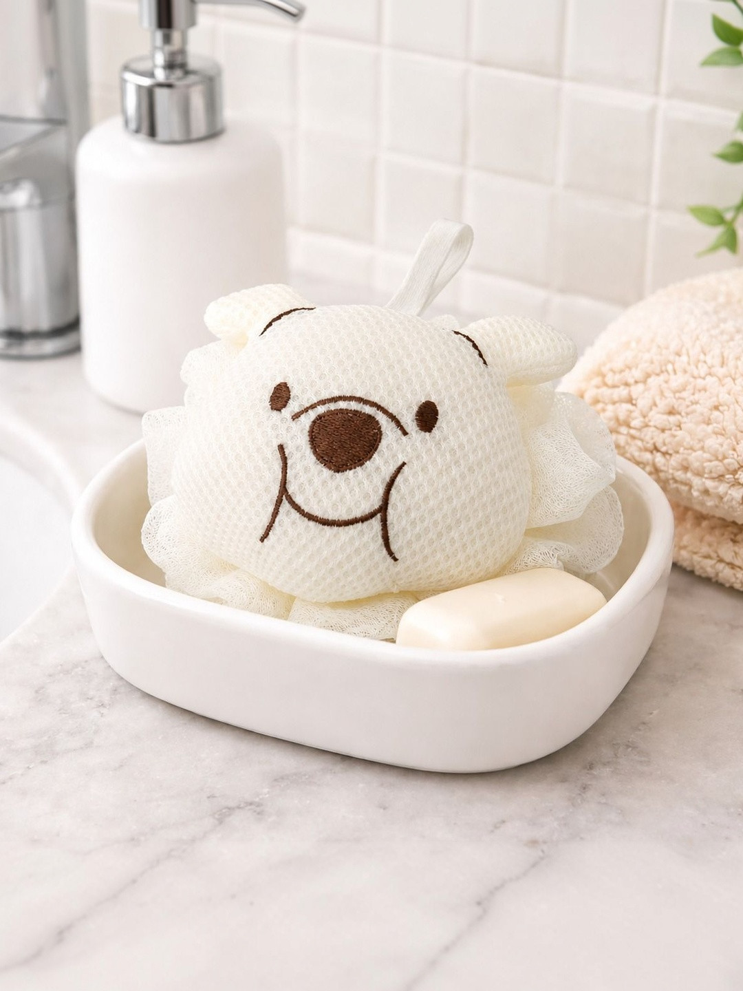 LUXEHOME INTERNATIONAL Panda Pattern Exfoliating Body Scrubber