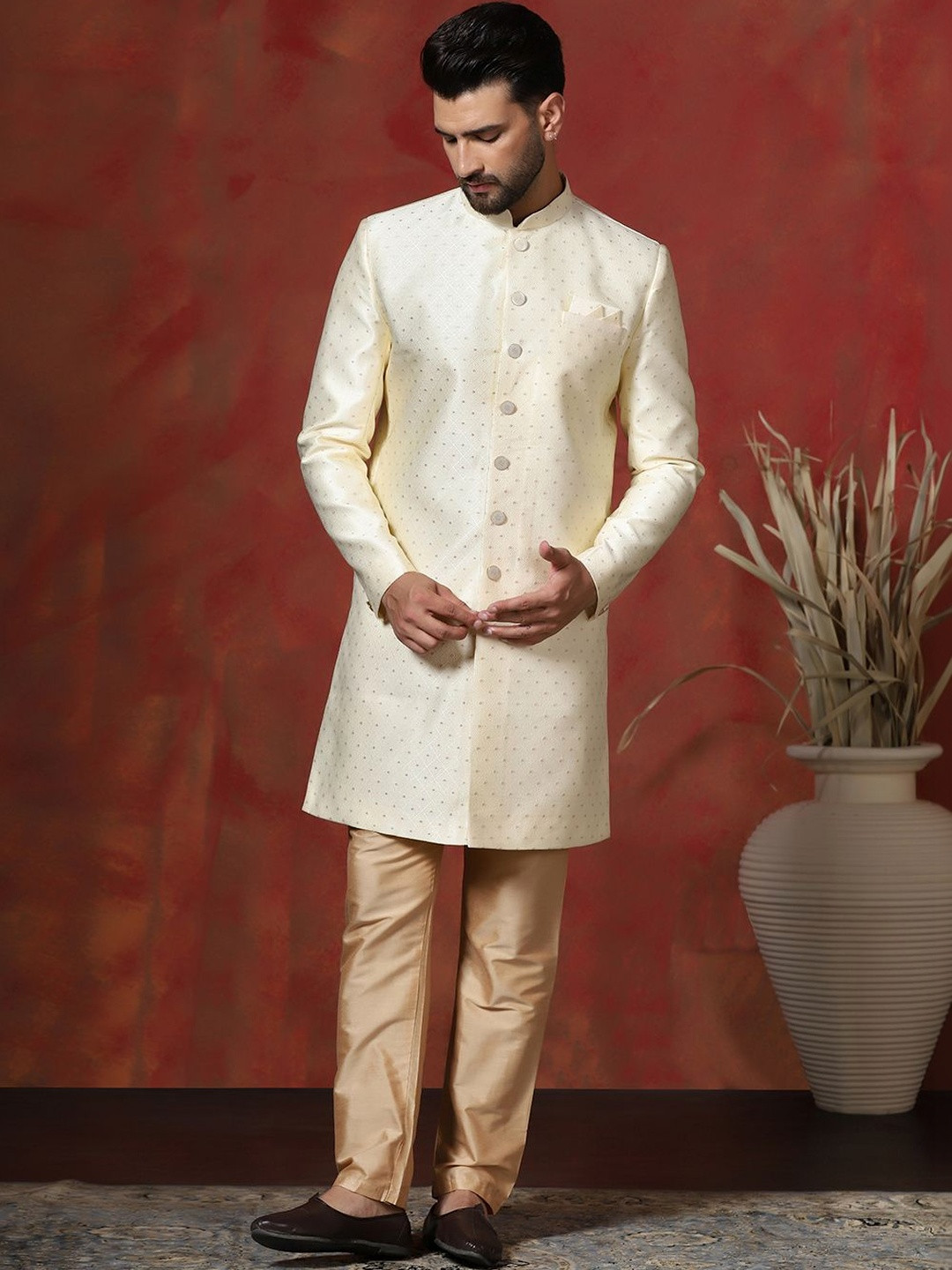 SOURAGYA Embroidered Mandarin Collar Sherwani