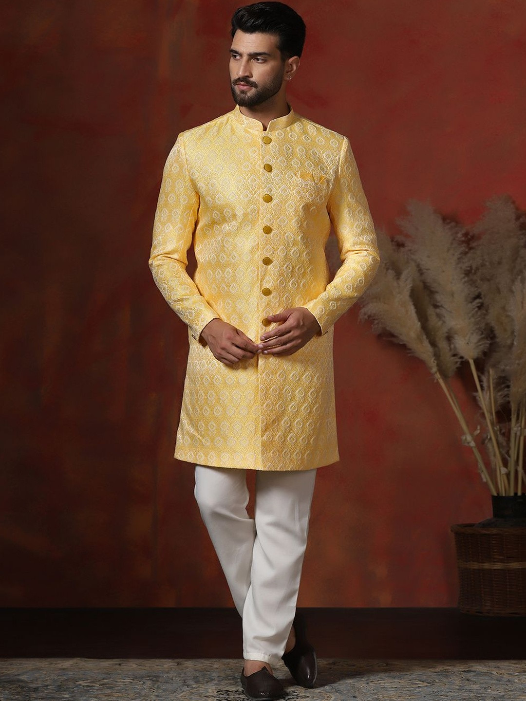 SOURAGYA Embroidered Mandarin Collar Sherwani