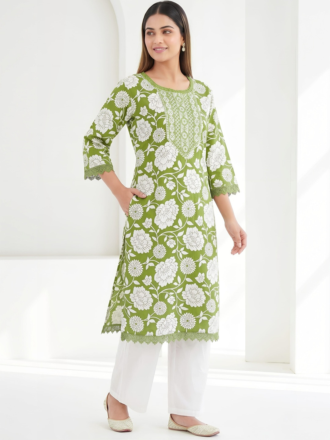Nakhrelee Floral Printed Regular Thread Work Kurta with Palazzos