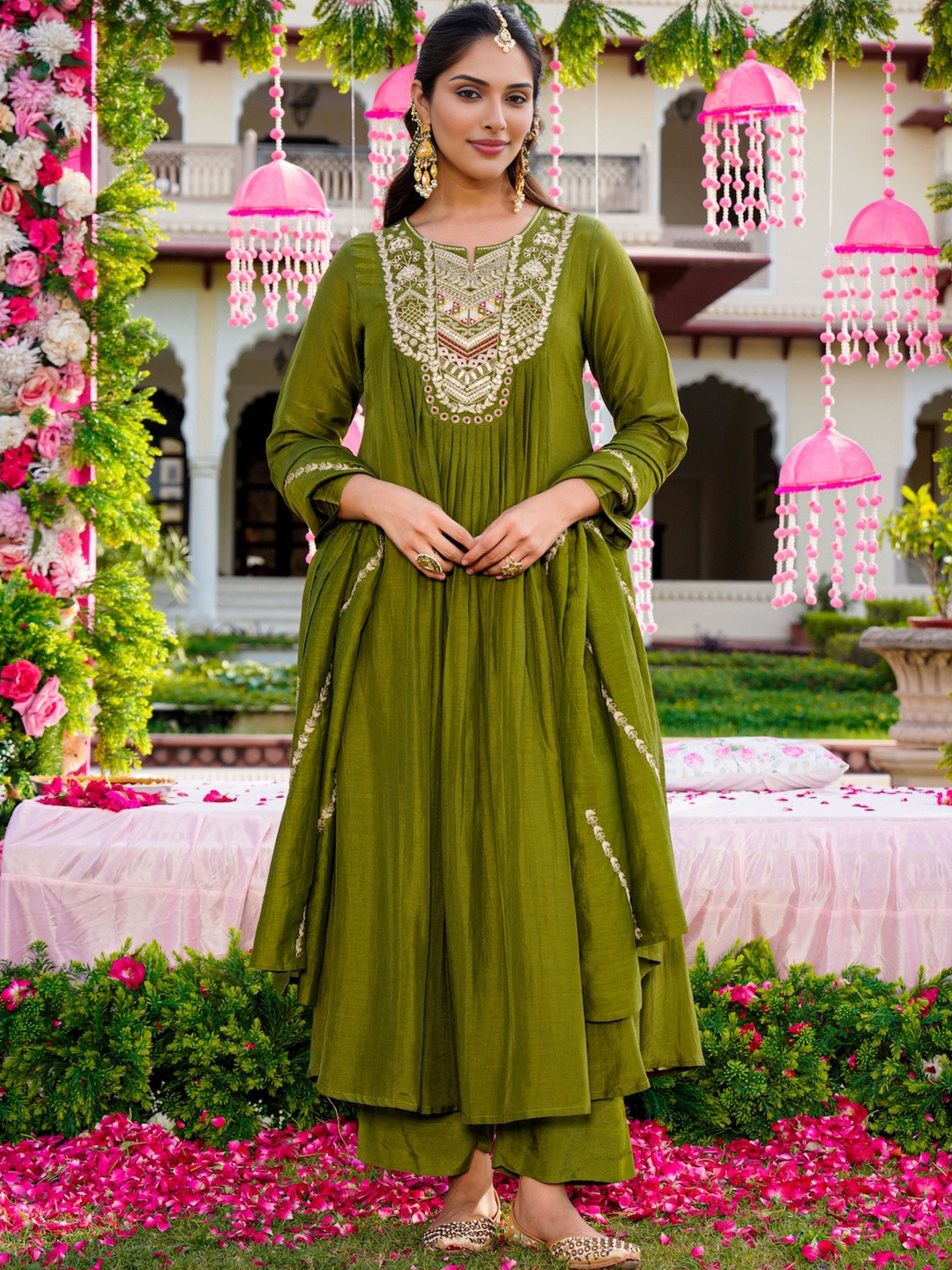 Royal Export Motifs Embroidered Pleated Thread Work Kurta with Trousers & With Dupatta