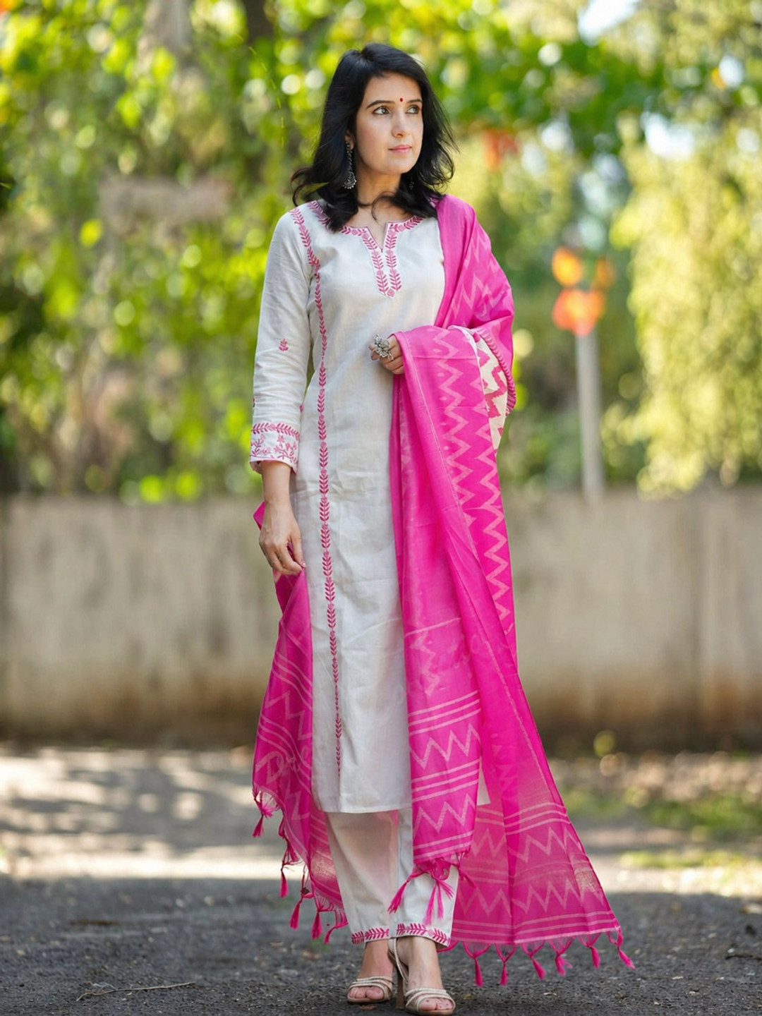 Sangria Embroidered Pure Cotton V-Neck Kurta & Trousers With Dupatta