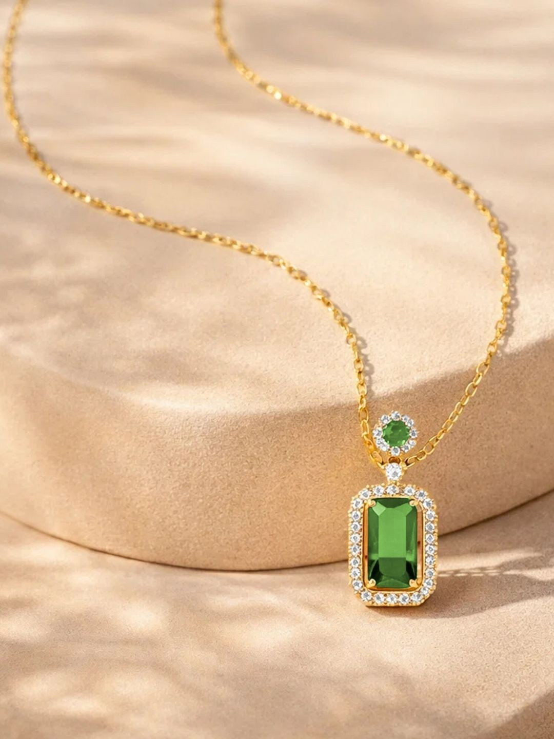 Rubans Thick 18K Gold Plated Emerald Crystal Pendant Anti Tarnish Necklace