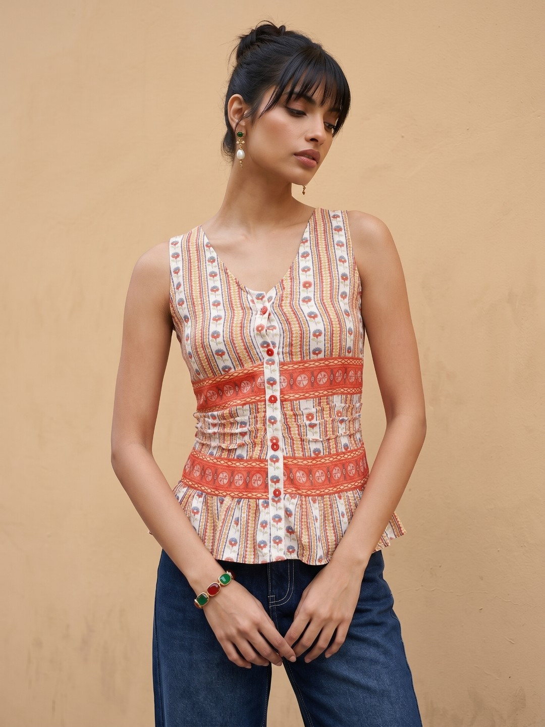 fusion by glitchez Floral Printed V-Neck Gathered or Pleated Smocked Detailed Regular Top