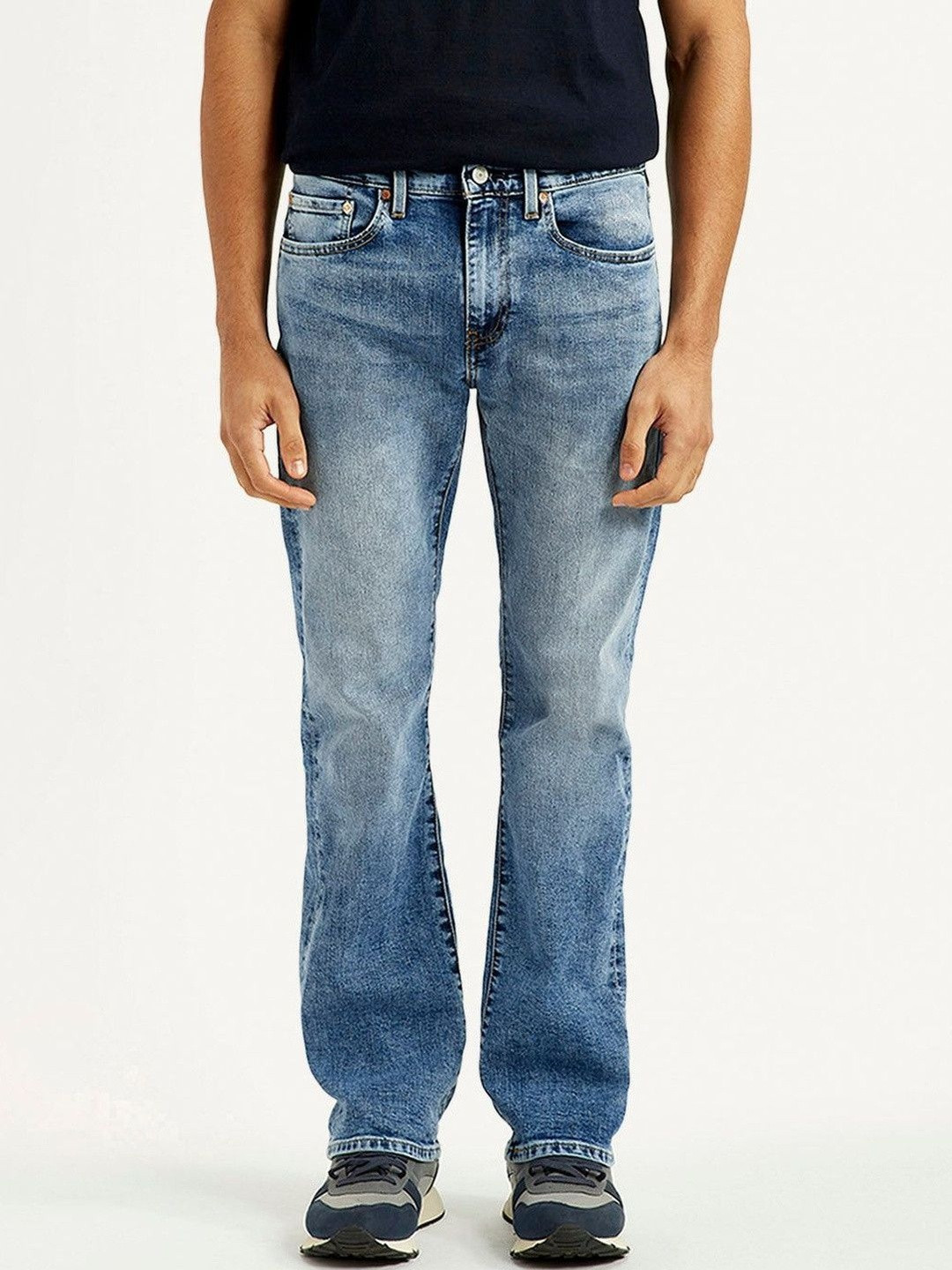 Levis Men Classic Bootcut Mid-Rise Light Fade Stretchable Jeans