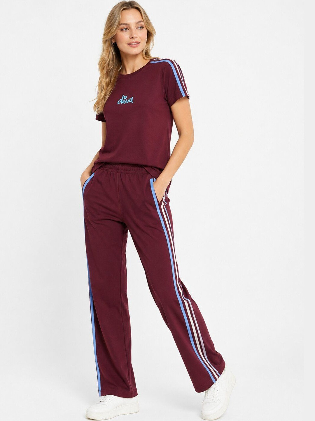 CARACAS Printed T-shirt with Trousers