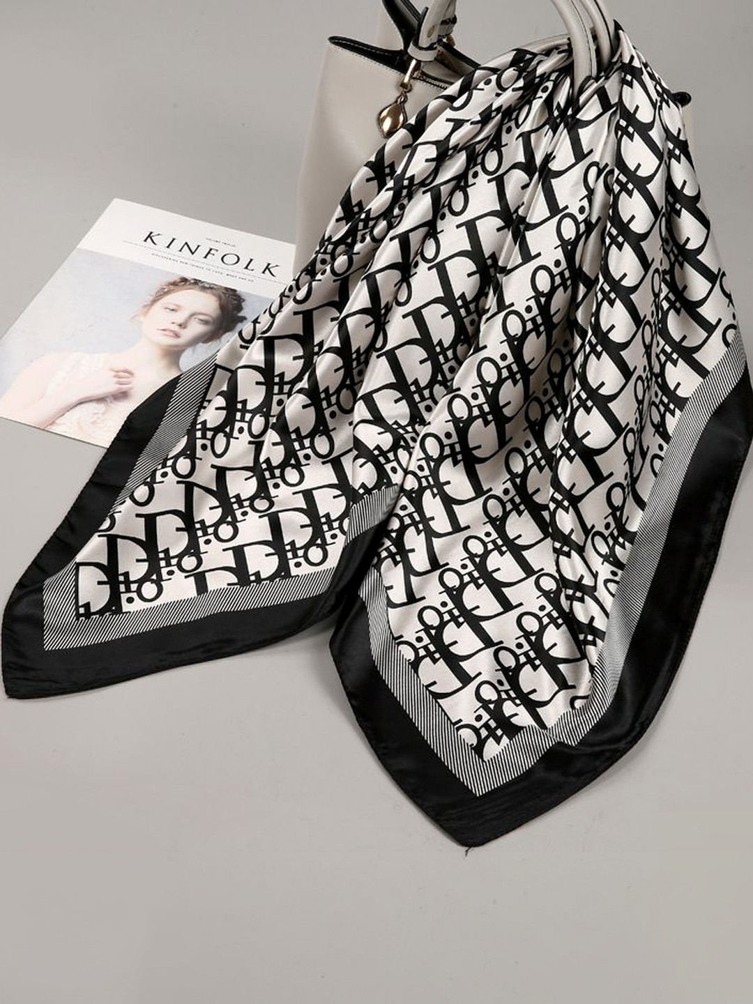 QUECY Women Printed Scarf