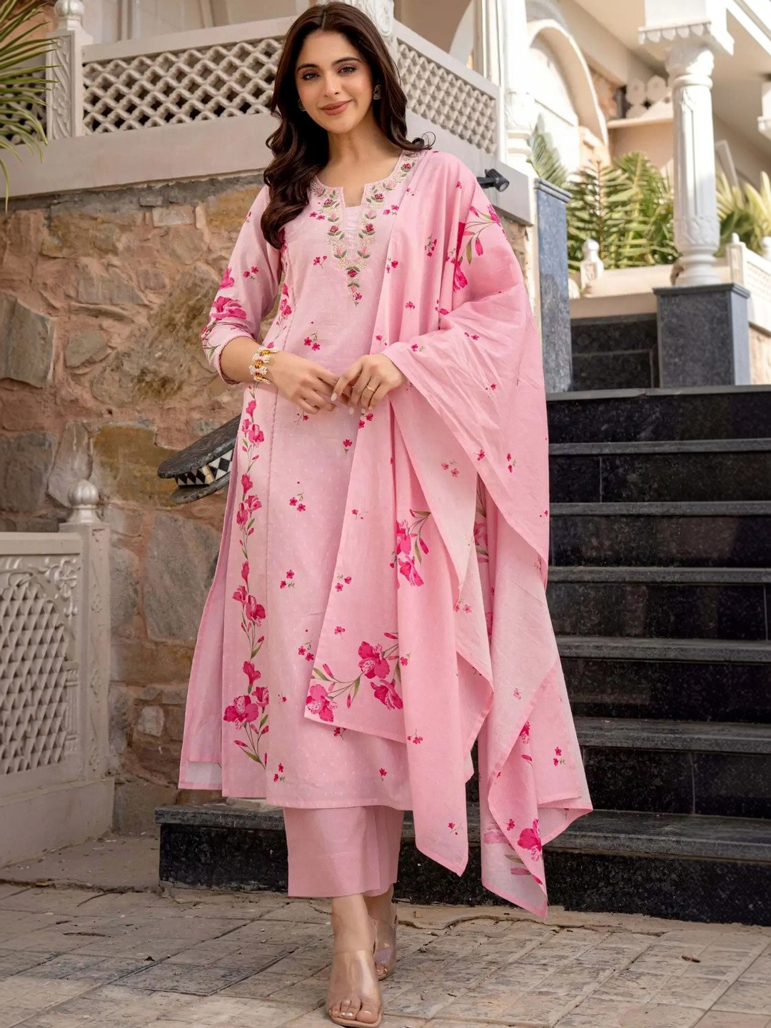 SITARRAA Women Floral Embroidered Regular Chanderi Silk Kurti with Palazzos & With Dupatta