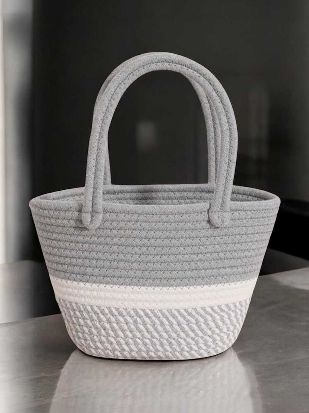 DYARCHY Colourblocked Bucket Tote Bag