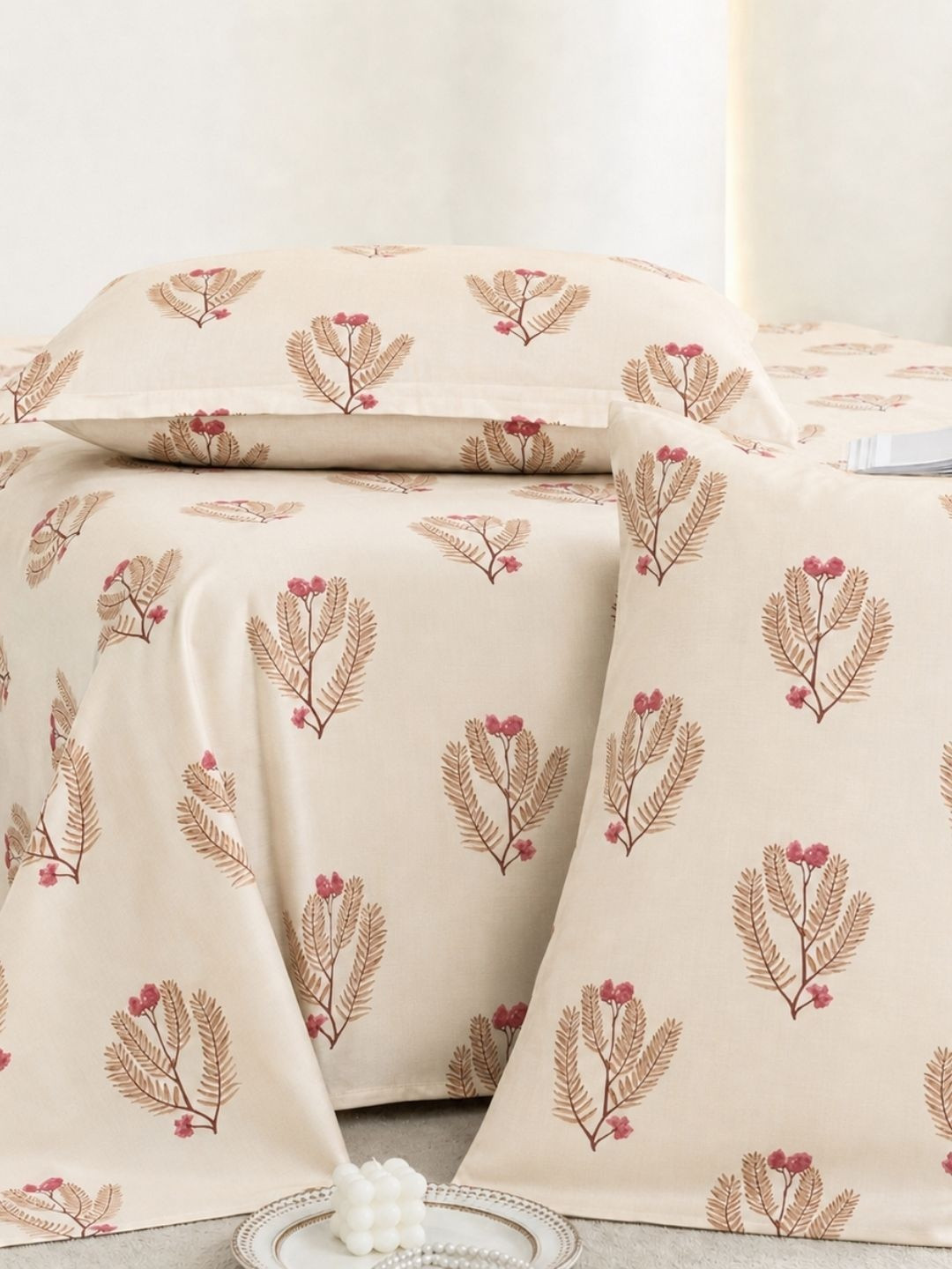 Jaipur Weaves Pink Floral Cotton 240 TC King Fine Bedsheet with 2 Pillow Covers-108 x 108 inches