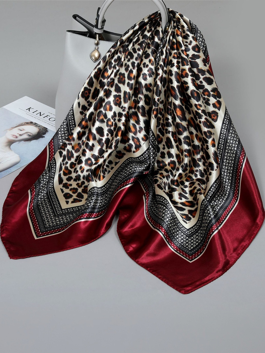 QUECY Women Printed Scarf
