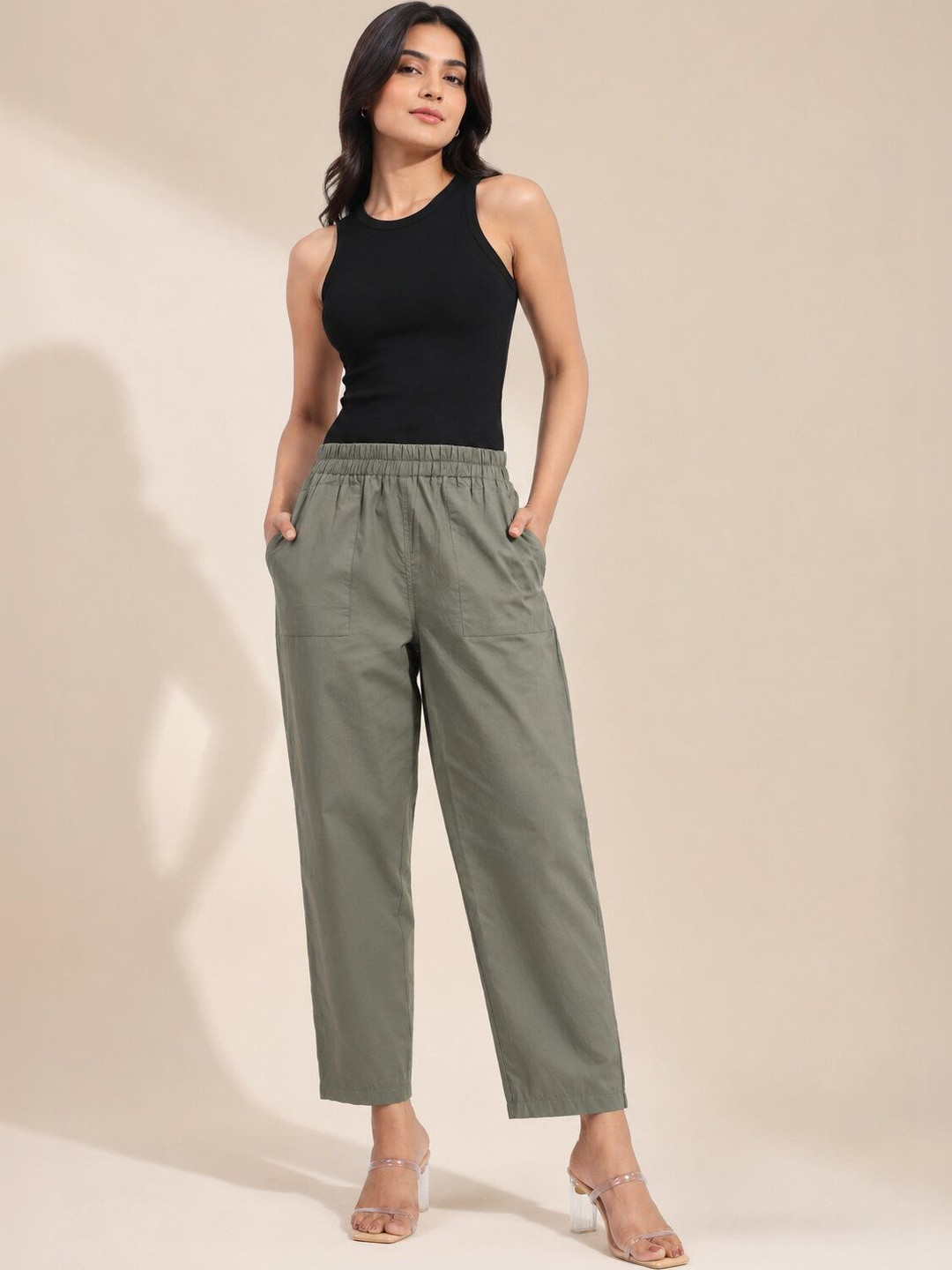 MUUN Women Relaxed High-Rise Trousers