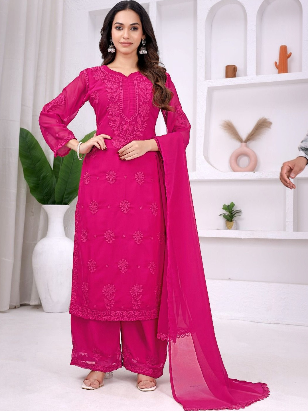 OJASVI FASHION Ethnic Motifs Embroidered V-Neck Thread Work Thread Work Panelled Kurti