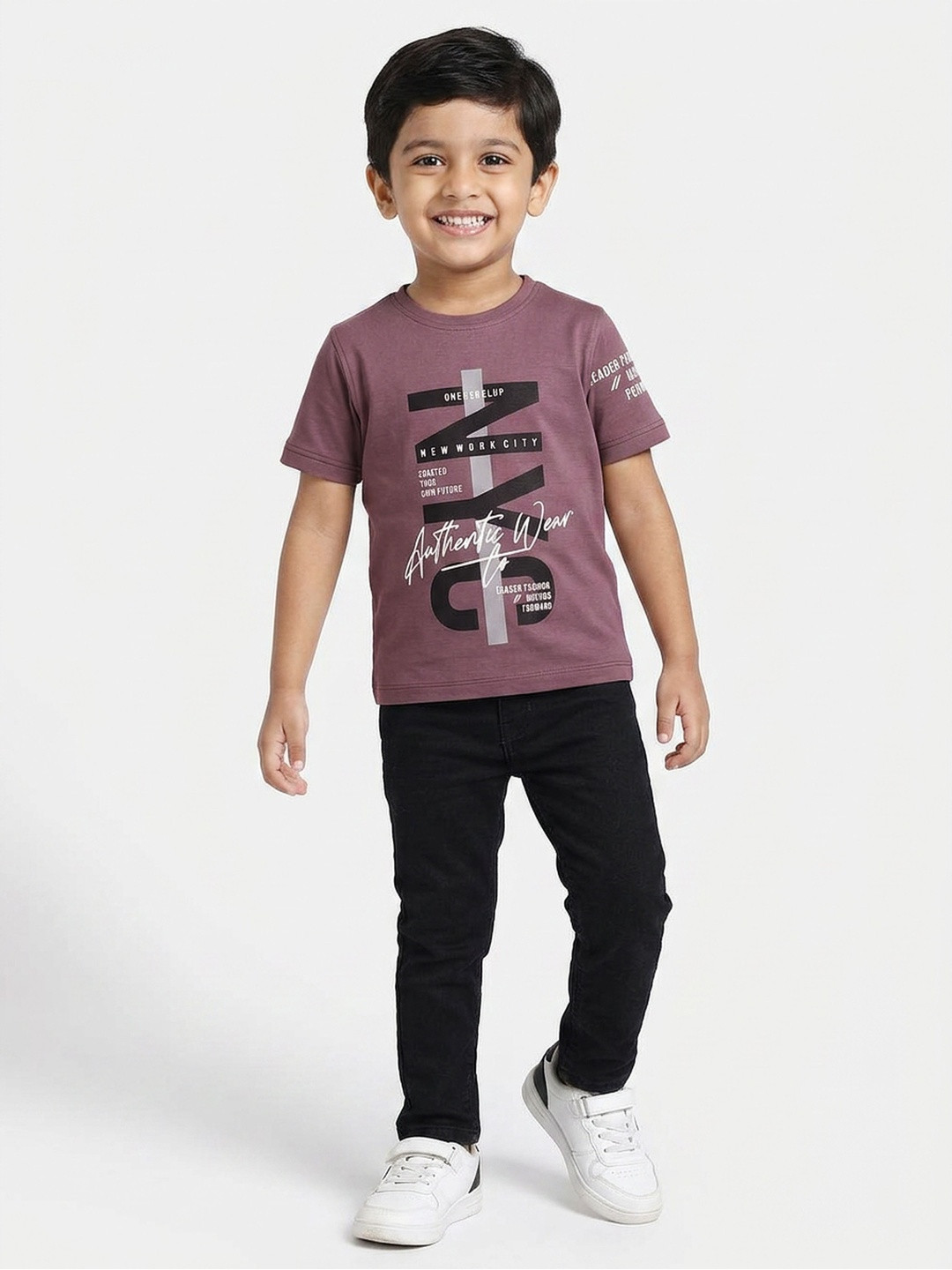 Ginie Boys Typography Printed Round Neck T-shirt