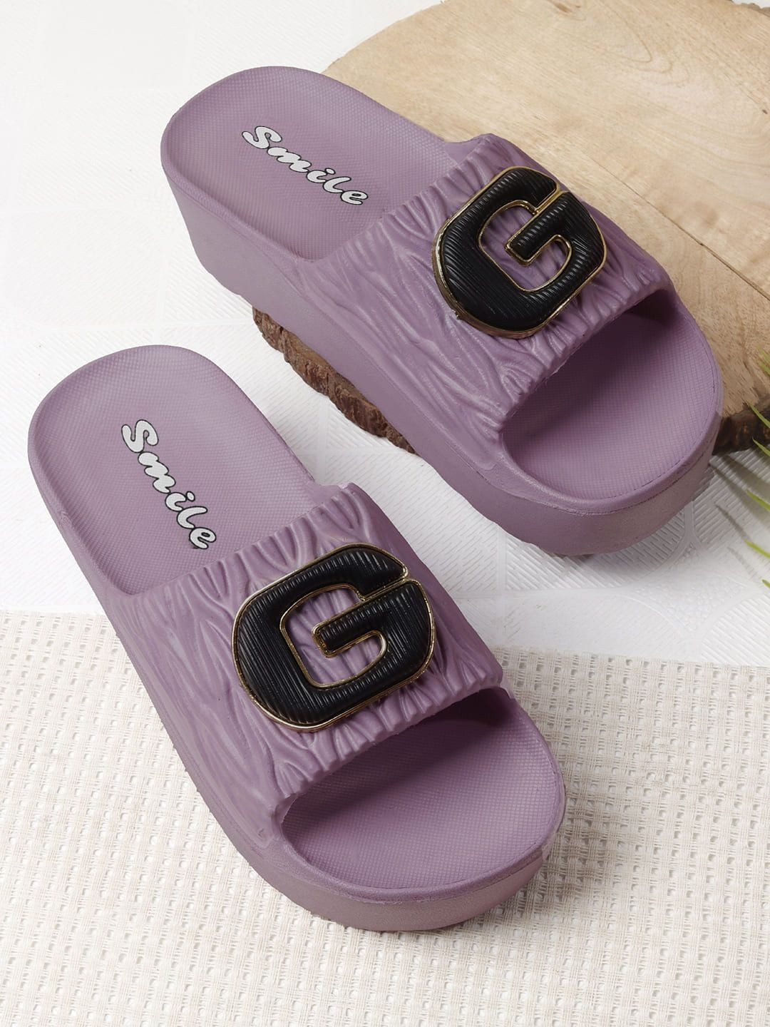 glitchez Women Sliders