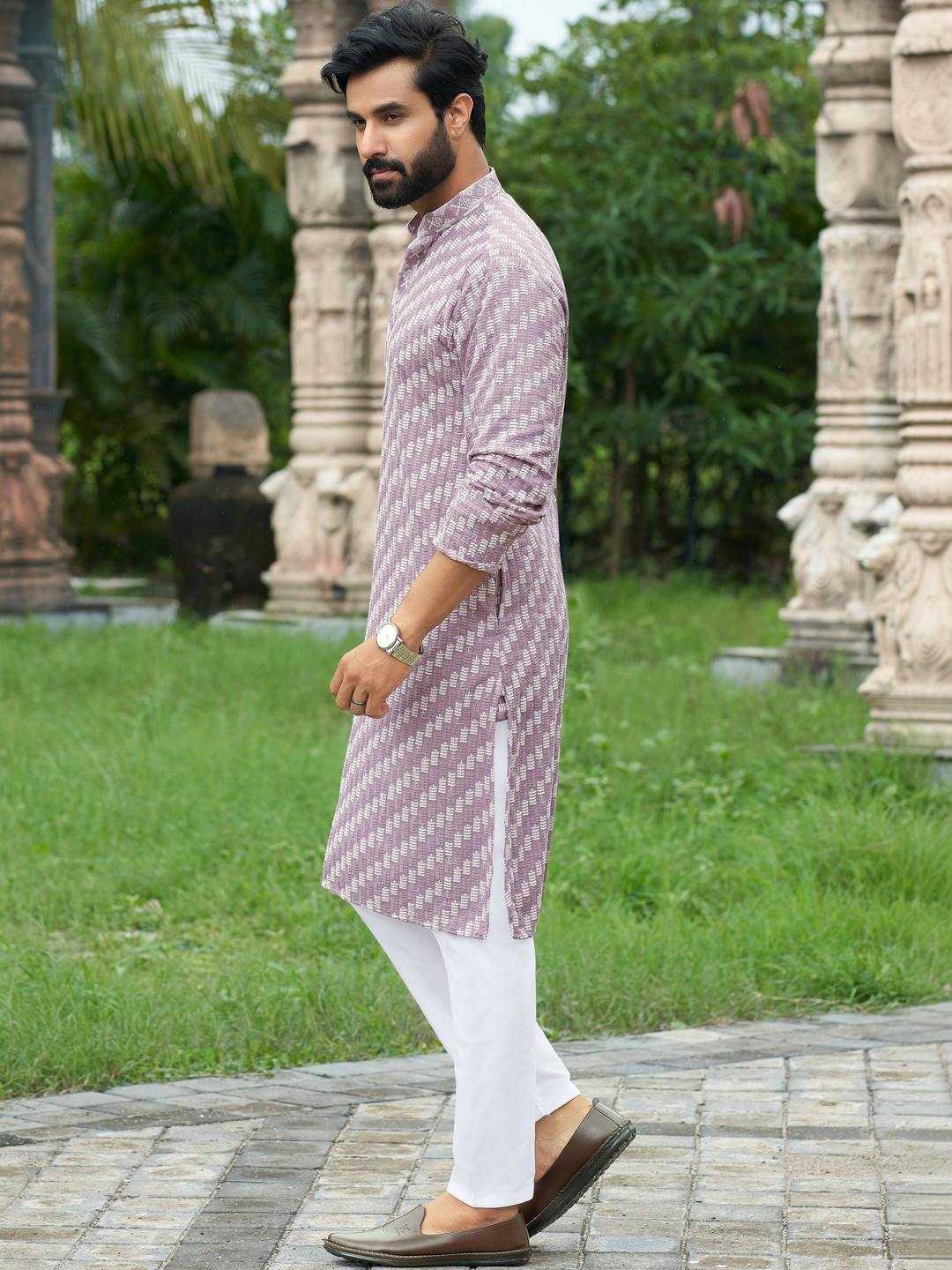 House of Pataudi Men Printed Regular Kurta with Pyjamas