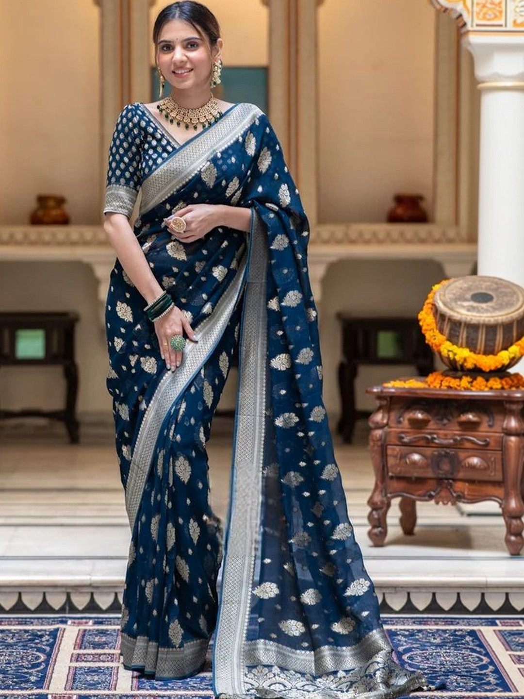 LIMDO Ethnic Motifs Zari Art Silk Kanjeevaram Saree