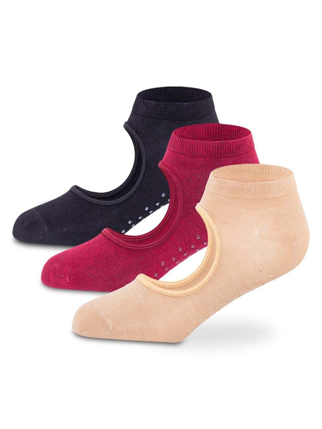 Supersox Pack of 3 Women Ankle Length Anti-Skid Yoga Socks