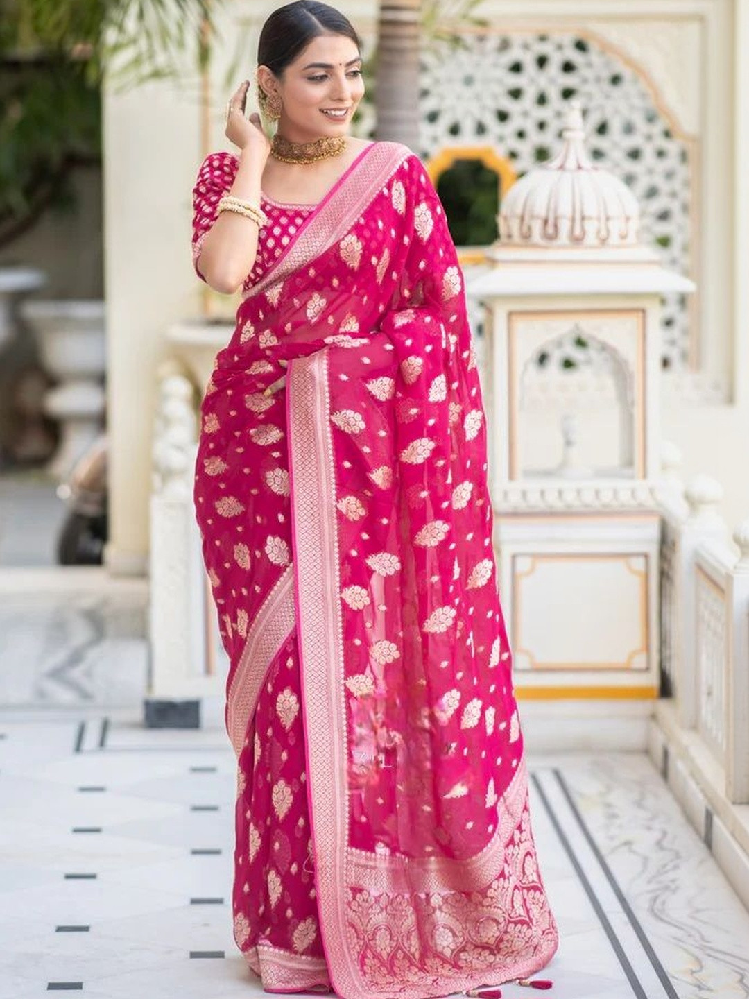 LIMDO Ethnic Motifs Zari Silk Blend Heavy Work Kanjeevaram Saree