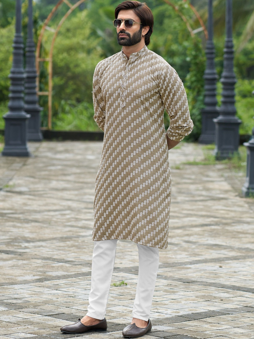 House of Pataudi Men Printed Regular Kurta with Pyjamas