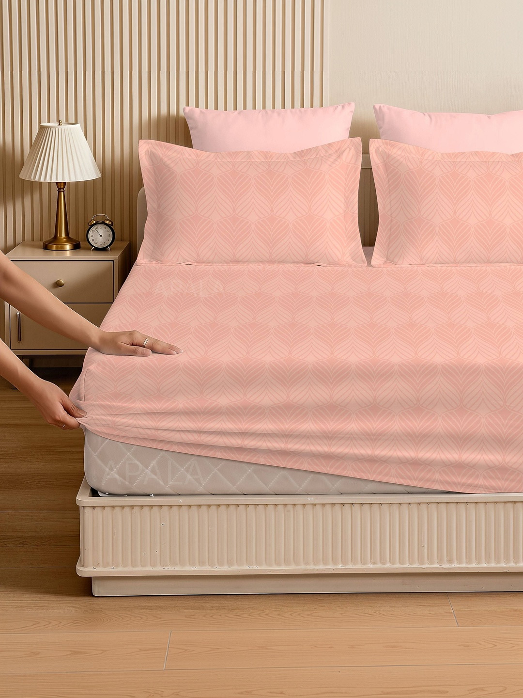 Apala Peach-Coloured Bedsheet with Pillow Covers