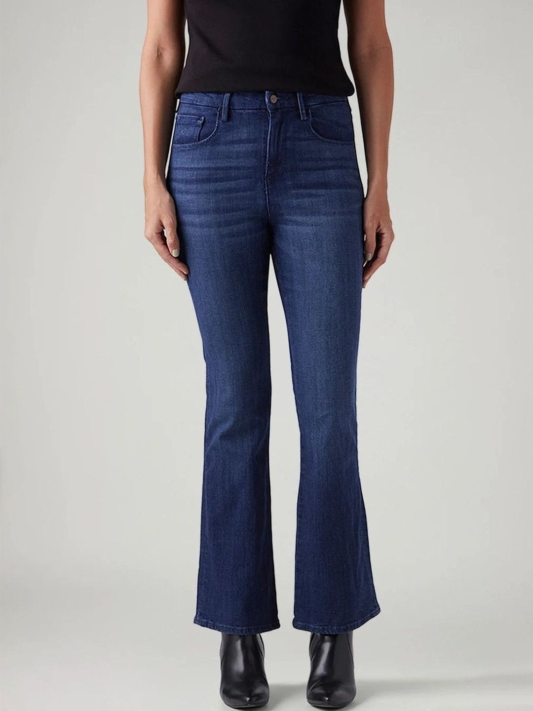 Levis Women Classic Bootcut High-Rise Stretchable Jeans