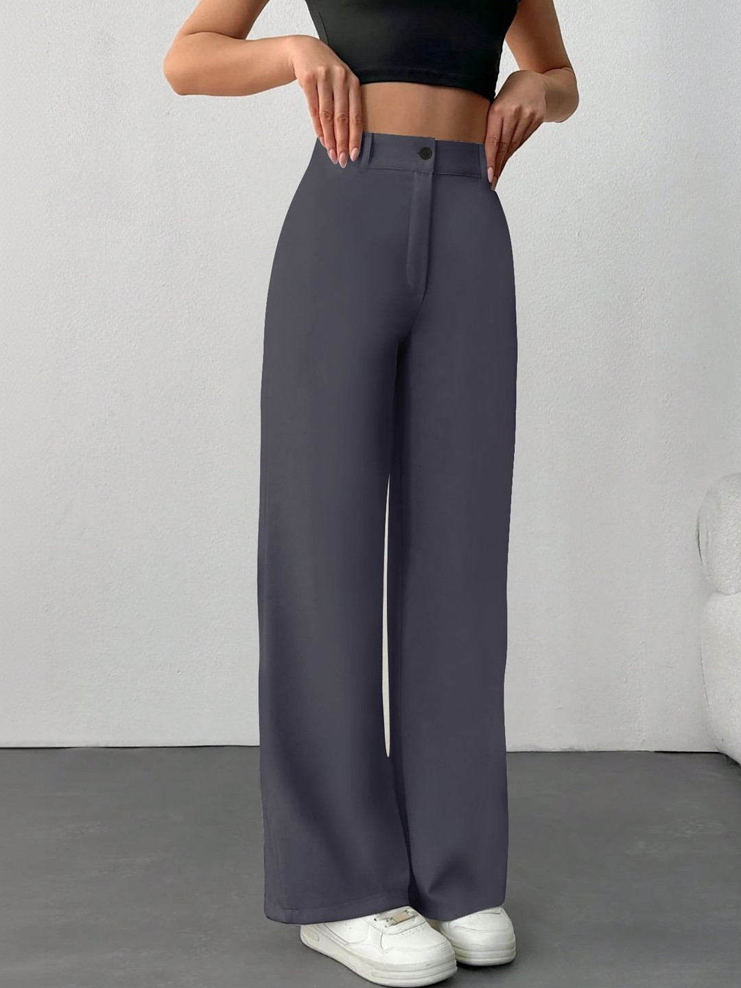 STRV Women Solid Straight Fit Trousers