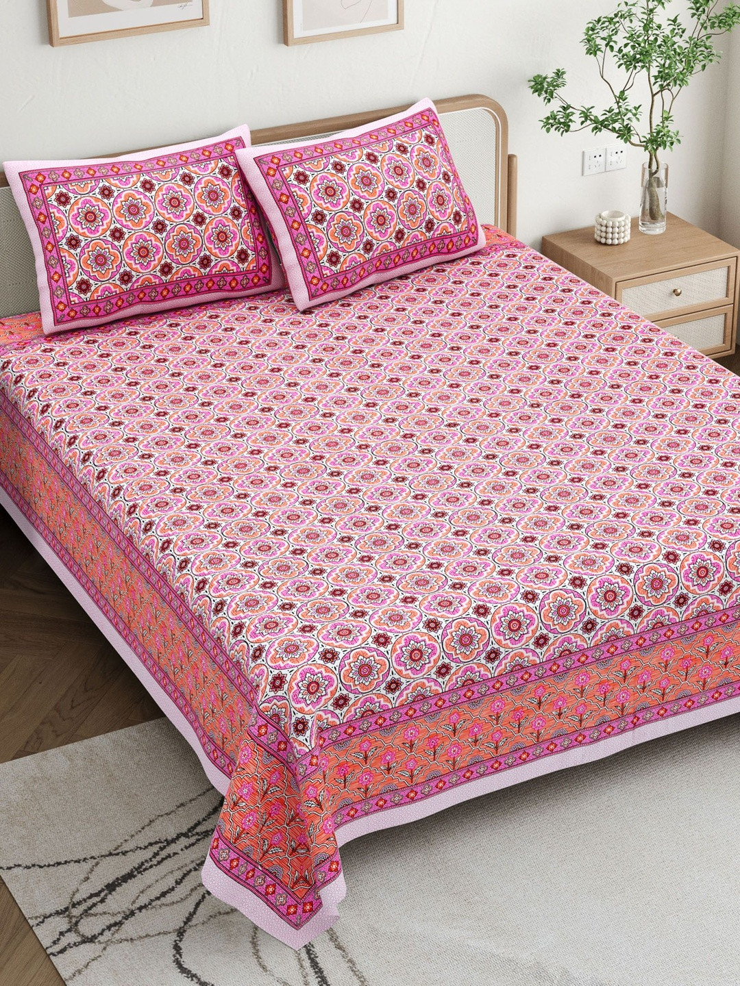 Myntra Elegant Homes White & Pink Ethnic Motifs King Bedsheet with 2 Pillow Covers