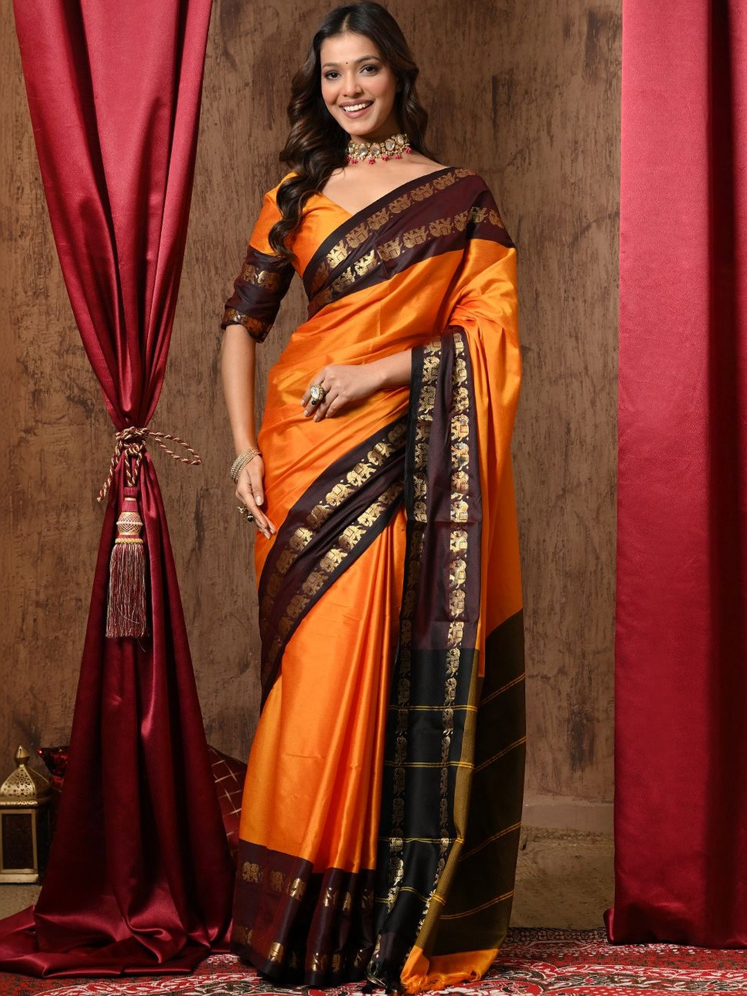 Mitera Ethnic Motifs Zari Silk Cotton Handloom Gadwal Saree