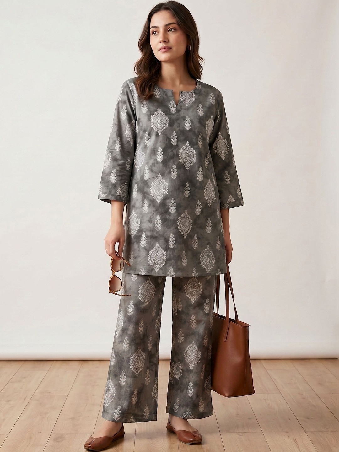 Kirrin Women Printed Night suit