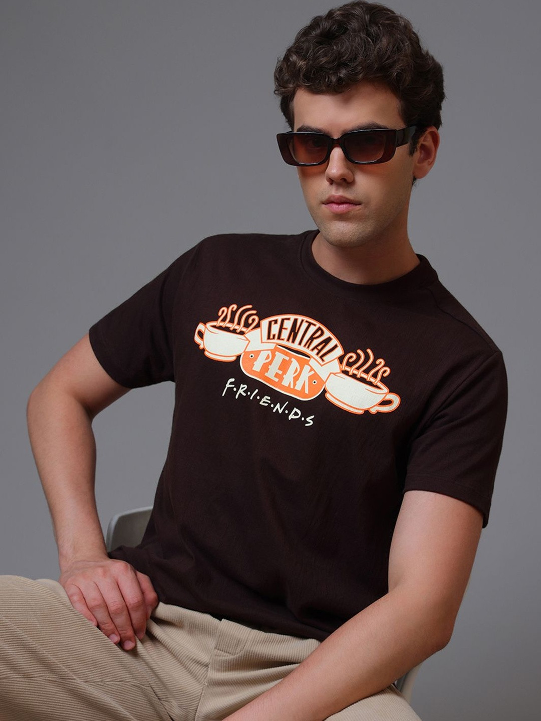 Free Authority Men Friends Printed Relaxed Fit Crinkle Cotton Tshirt