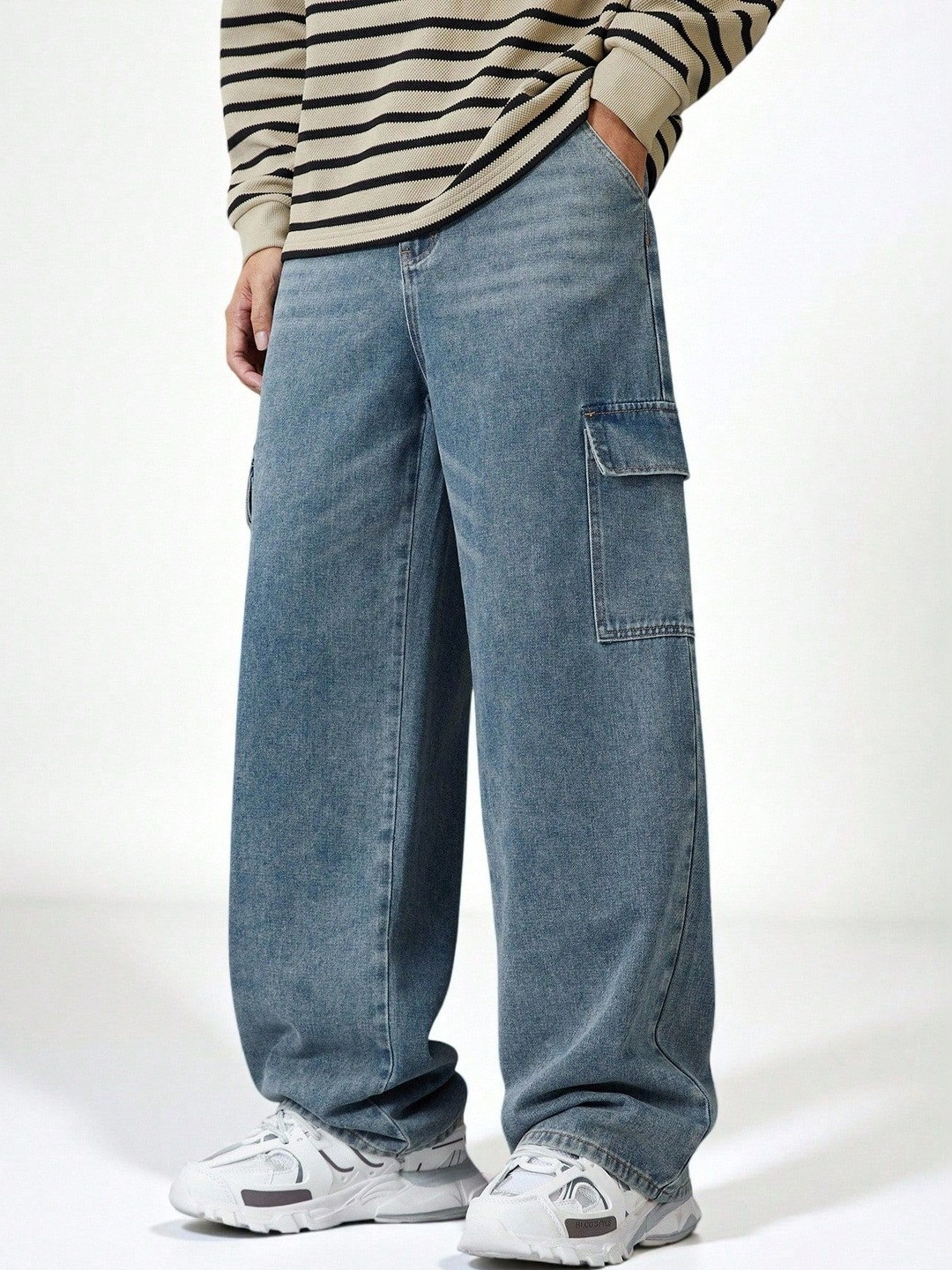 R.Code by The Roadster Life Co. Men Regular Fit High-Rise Light Fade Jeans