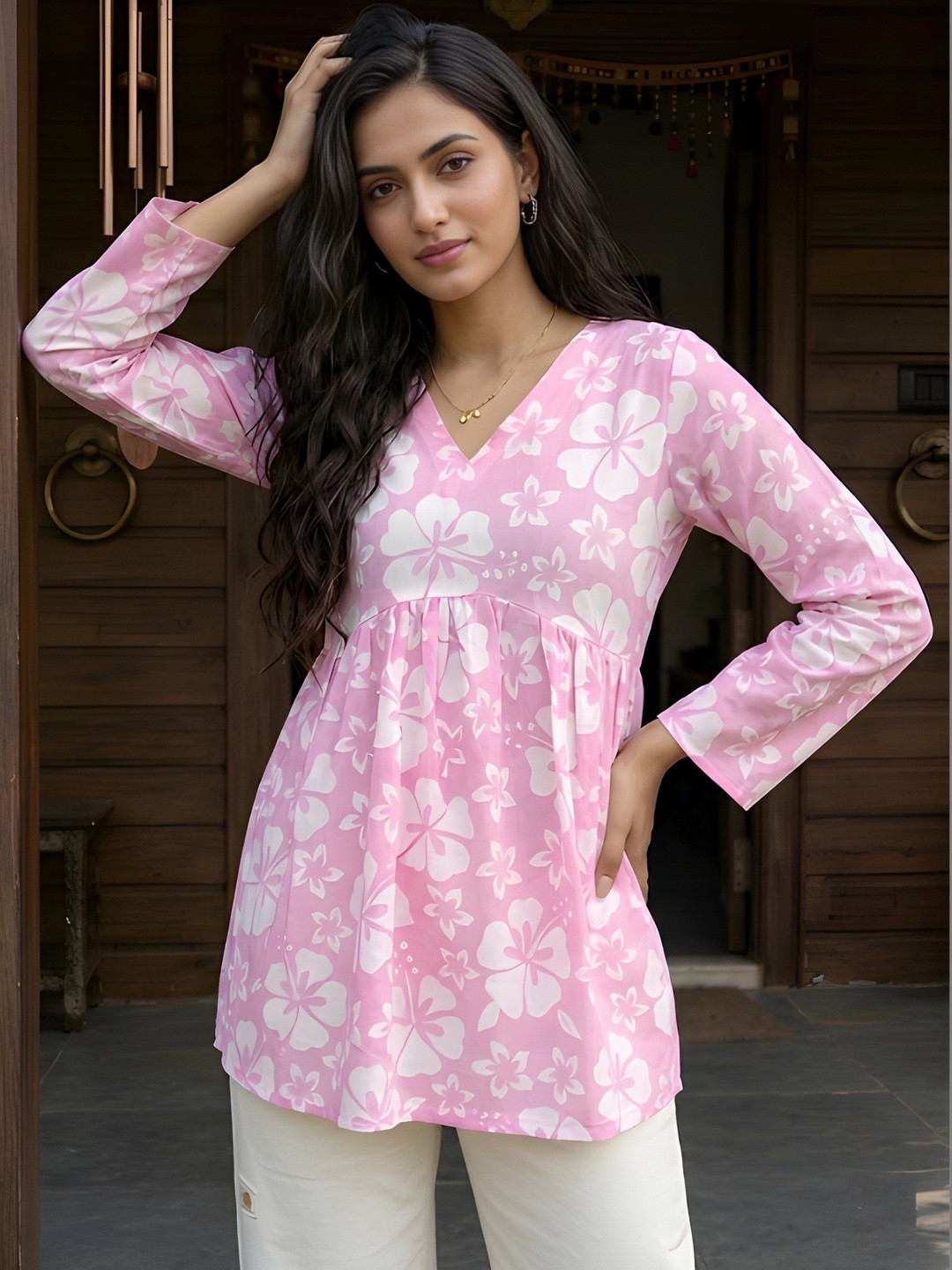 AWRIYA Floral Print Top